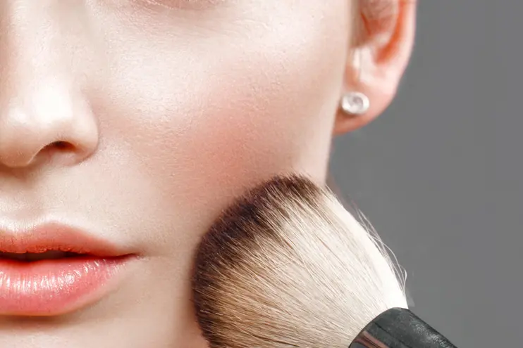 【プチプラ】優秀!フェイスパウダーおすすめ11選|毛穴カバーやツヤ肌に