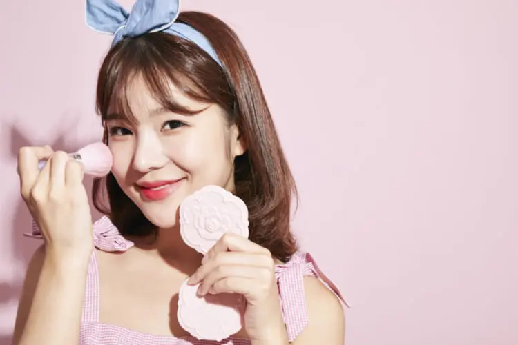 プチプラのハイライトおすすめ8選!ツヤ肌叶える優秀マストアイテム