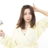 髪の片側ばかりがハネる