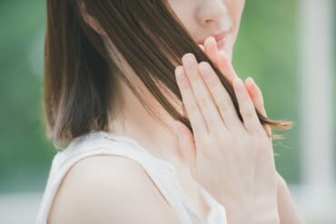 美容師に聞く！髪の毛の乾燥対策｜パサパサヘアをしっとりさせる5つの方法