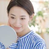 シミ　くすみに効く　クレンジング