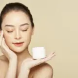 レチノール 周り 目