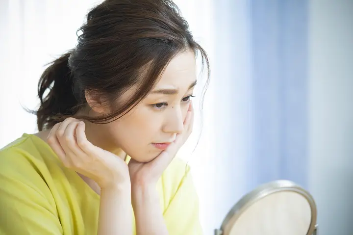 肌断食 ニキビだらけ