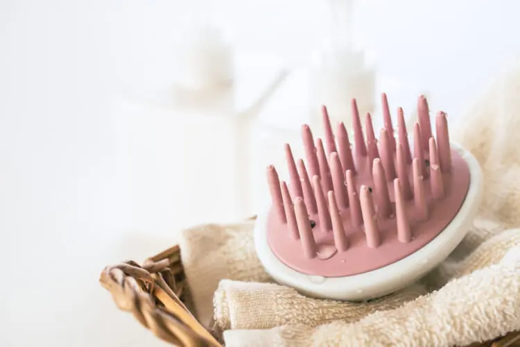 シャンプーブラシ 禿げる