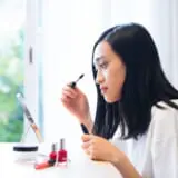 メイク 女性 マスカラ