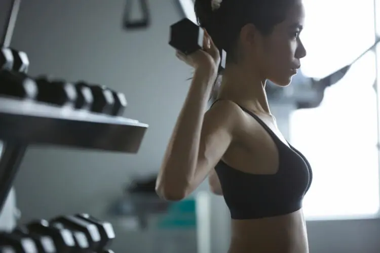 「筋トレは毎日やると逆効果」は嘘?効率よく超回復を起こす方法徹底解説