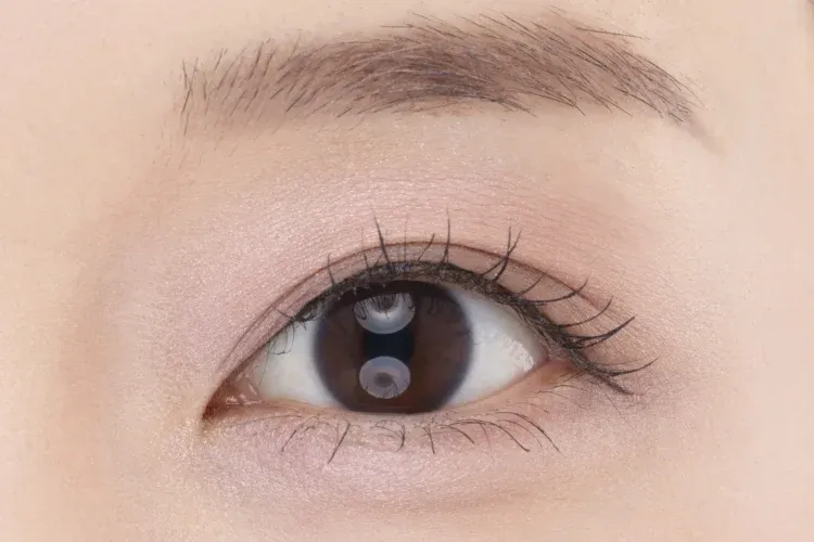 ライティングアップアイシャドウ仕上がりイメージ