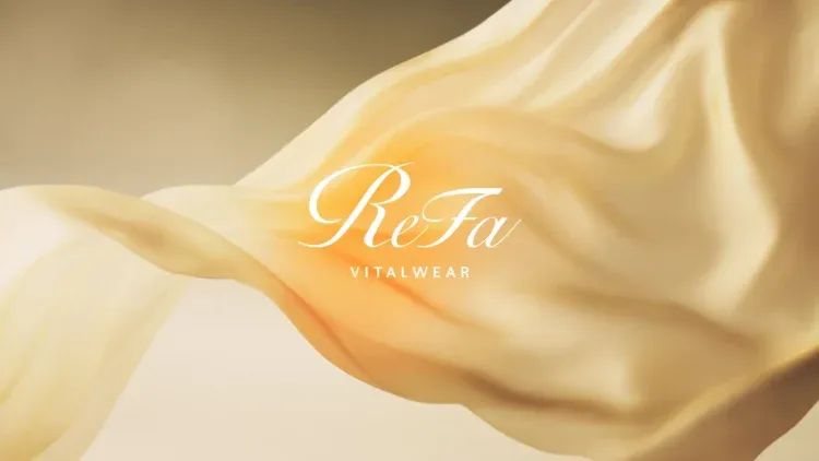 「ReFa VITALWEAR」のブランドロゴ