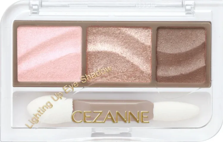 セザンヌ ライティングアップアイシャドウ新色
