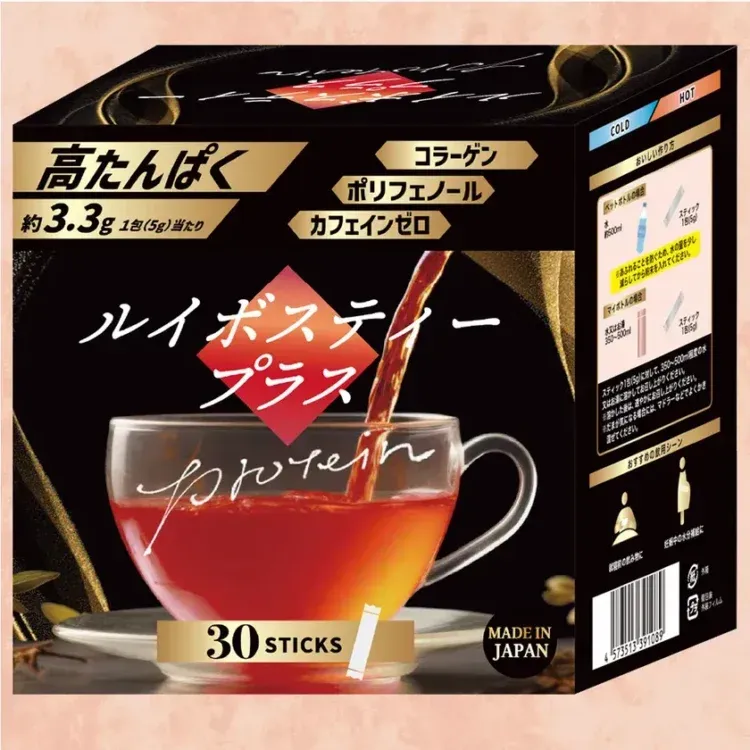 ルイボスティーのパッケージ。高タンパク、コラーゲン、ポリフェノール、カフェインゼロと記載されている。30本入りで、冷水またはお湯で溶かす方法が説明されている。