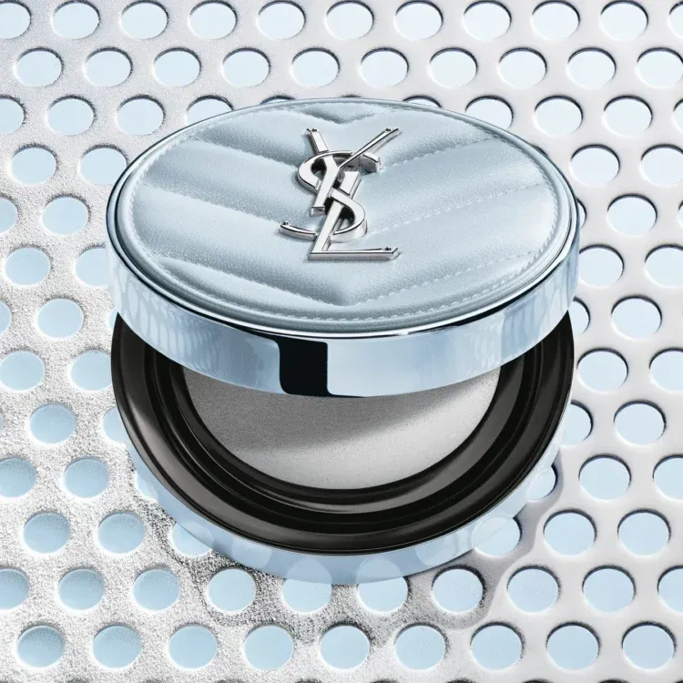 YSLの化粧品ケース