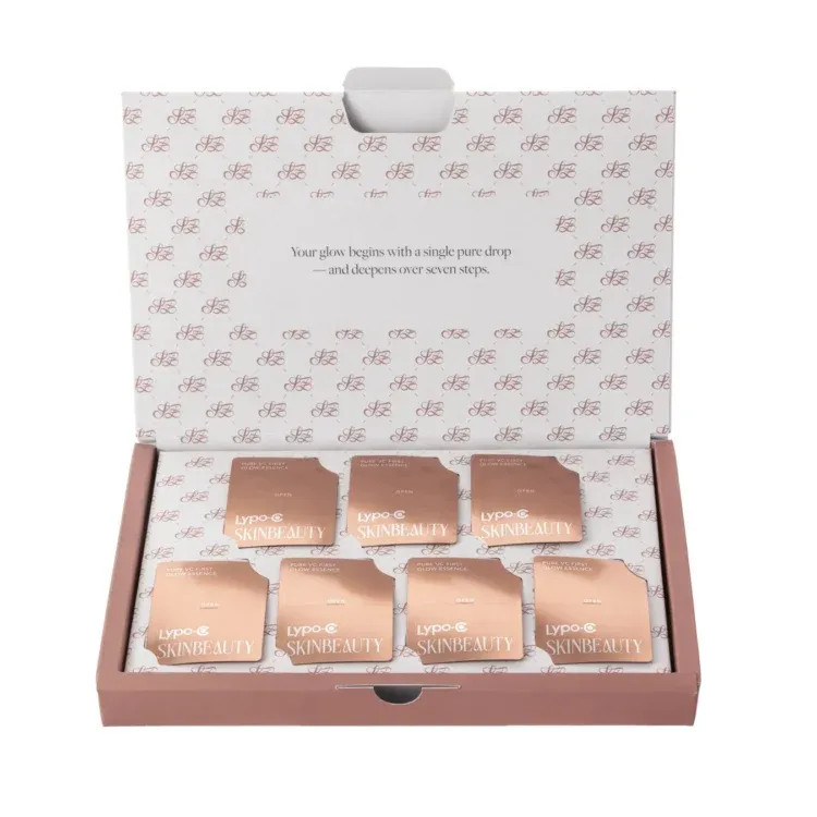 Lypo-Cスキンケア製品が入った箱の画像