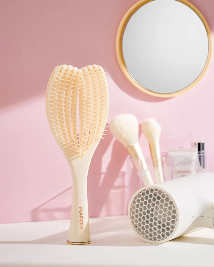 マペペの『立つ』ヘアブラシ・フレックススタンドブラシでストレスフリーな朝！価格と購入方法も